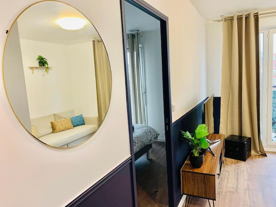 Appartement T2 Ideal Pour Familles Ou Sejour D Affaire Argenteuil Luaran gambar